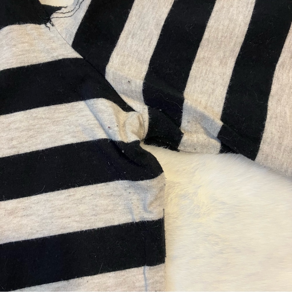 Size Small Top Bundle - image 4